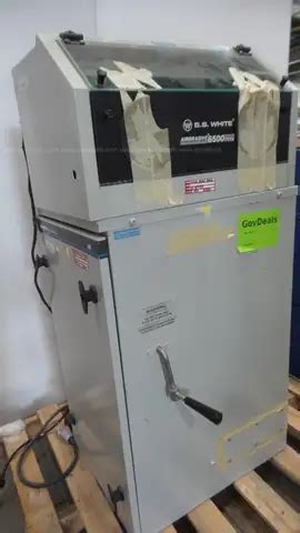 (1)-S.S White Airbrasive 6500 Blast System w/ (1)American Air Filter ...