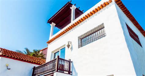 Alojamento Local Sign 的图像结果