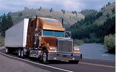 Truck Wallpaper by Free Semi Truck Wallpapers Pixelstalk Net Truck Wallpaper