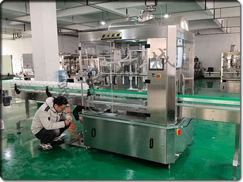 大型果汁糖浆灌装机流水线设备卖多少钱-广州星格自动化设备有限公司
