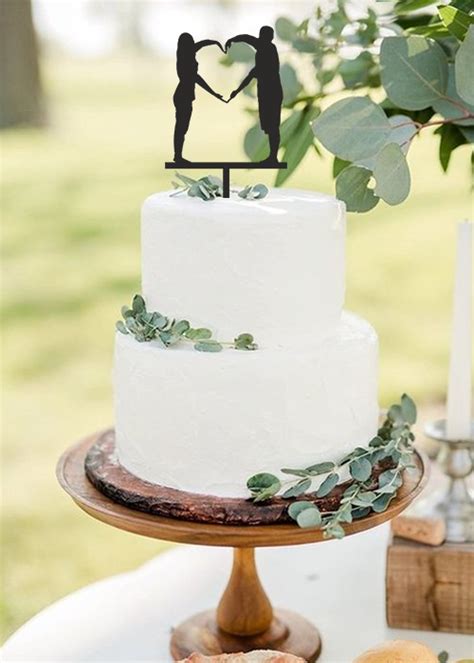 Couple cake topper