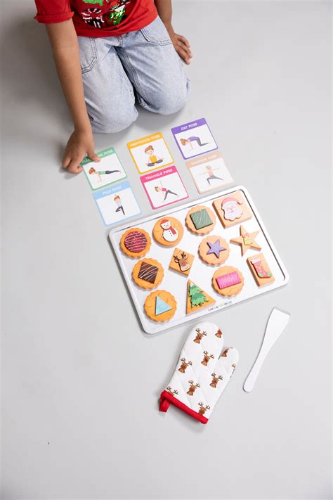 Christmas Cookie - Shape Learning with Yoga Cards – Eduspark Toys
