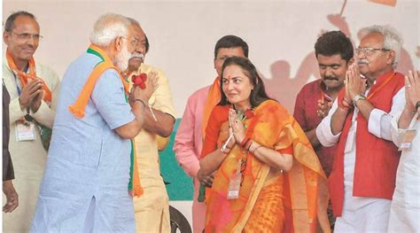 80 के दशक की Jaya Prada की कहानी पढ़कर जरुर चौंक जाएगें आप