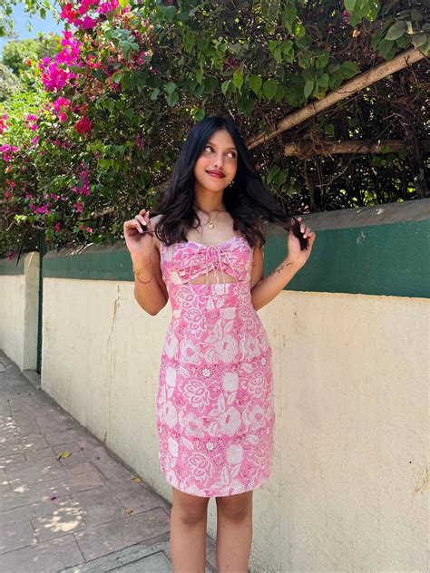 Pink & White Floral Printed Sweetheart Neckline Short Dress - AMARAA