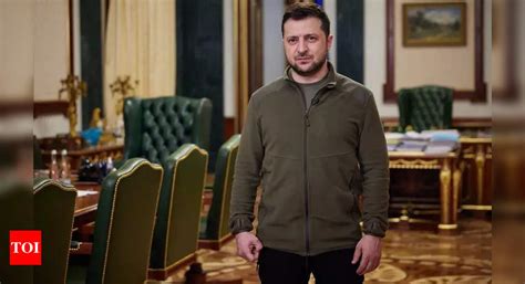 Zelenskyy: Volodymyr Zelenskyy's iconic fleece jacket sold for INR 85 ...