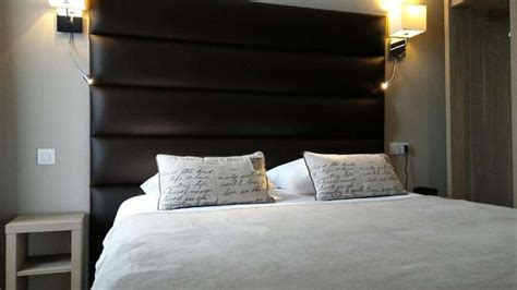 Hôtel Napoléon Cherbourg ₹ 8,298. Cherbourg-en-Cotentin Hotel Deals ...