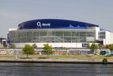 O2 Facebook 的图像结果