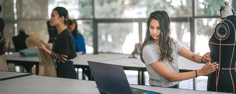 Bachelor of Fashion Management(Hons) | Lincoln Education Academy