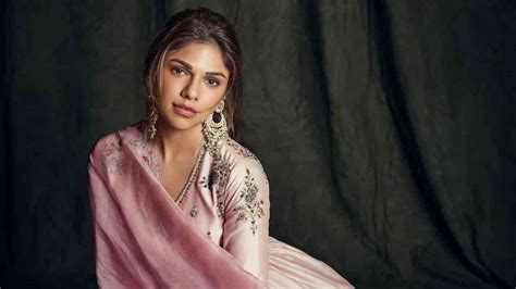 Heeramandi's Alamzeb aka Sharmin Segal finally breaks her silence on ...