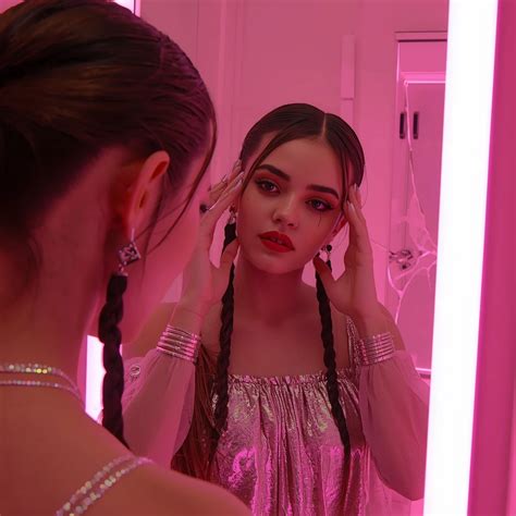 Pink Lights and Pale Reflections | Best Gemini Ai Prompt - Woman Pose ...