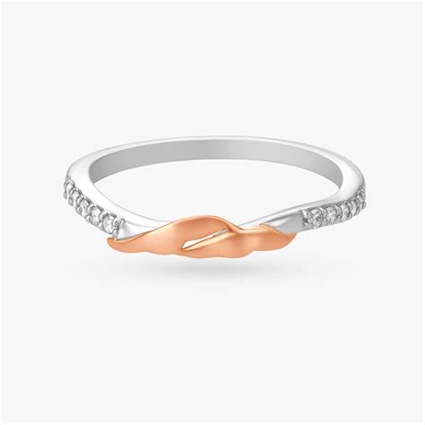 Wonderful Diamond Ring in Platinum