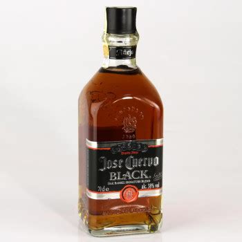Jose Cuervo Black 0,7l 38% | ExcaliburShop