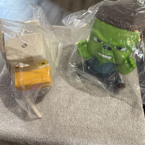 2025 New Cinemark Minecraft Movie Chicken Jockey Popcorn Bucket & Cup ...