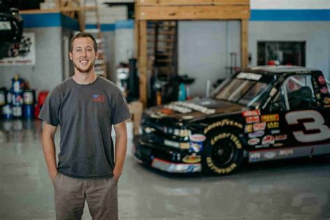 Cleetus McFarland Net Worth 2024 – Age, Bio, Wife, Height, & Career!