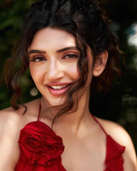 Sreeleela: లక్కీ ఛాన్స్ కొట్టేసిన శ్రీలీల.. స్టార్ హీరో కొడుకుతో ...