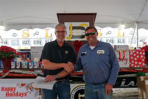 JDC Christmas Lunch - 2021 - Jr. Davis Construction Company