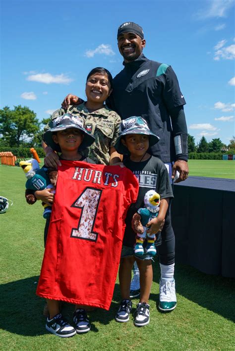 Jalen Hurts weighs the same, but how low is his body-fat percentage now ...