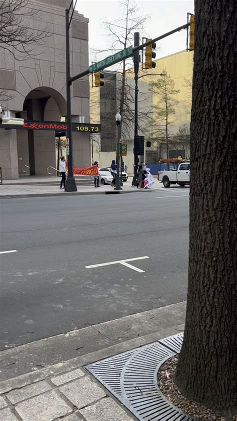 Protesters in uptown : r/Charlotte