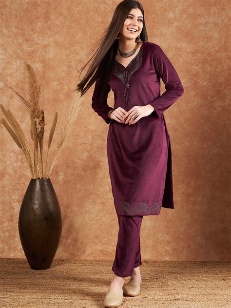 Sangria Beads and Stones Embellished Velvet Straight Kurta With ...