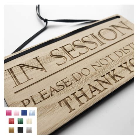 Training in Progress Sign 的图像结果