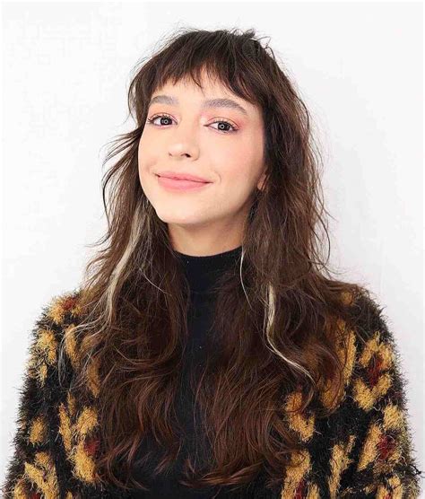 33 Chic and Edgy Styles Featuring Choppy Bangs for Women
