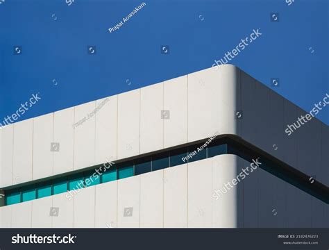 Building Side View 的图像结果