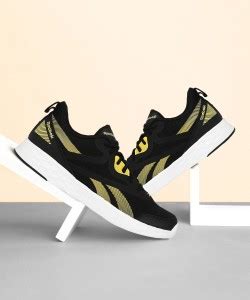 REEBOK Thunderwatch Running Shoes For Men - Buy REEBOK Thunderwatch ...