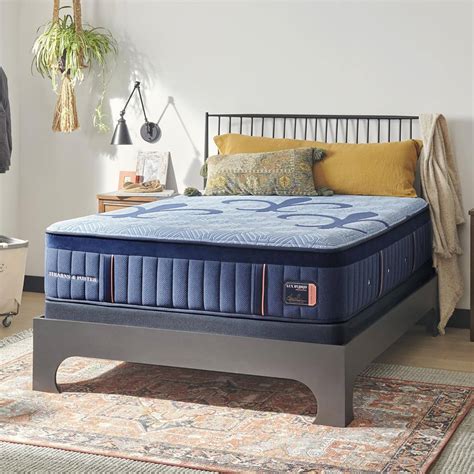 Stearns And Foster Lux Hybrid Firm Mattress Review