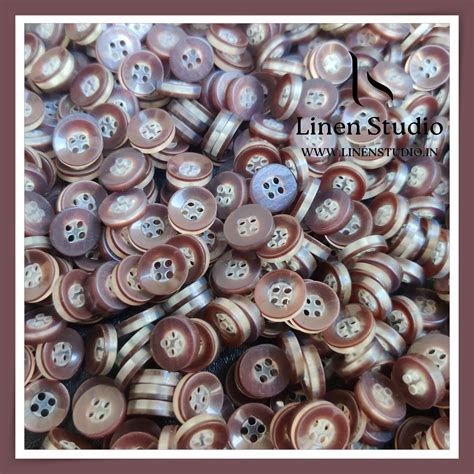 Round Rim 4 Hole Single Tone Shirt Buttons - P34C SG021 18L – Linen Studio