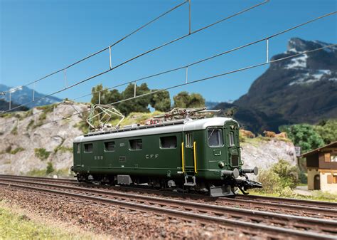 Locomotive électrique Re 4/4 | Maerklin FR