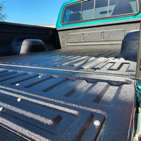 Line X Sprayed Trucks 的图像结果