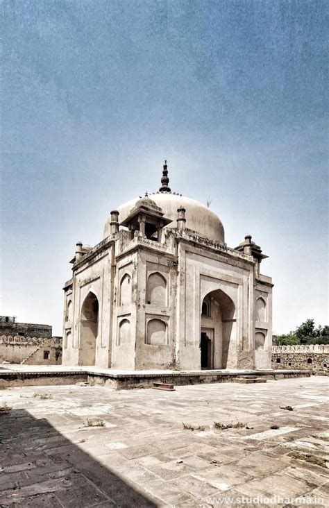 Echoes of Legacy: Tomb of Sheikh Ibrahim, Rasulpur (Agra). - Studio Dharma