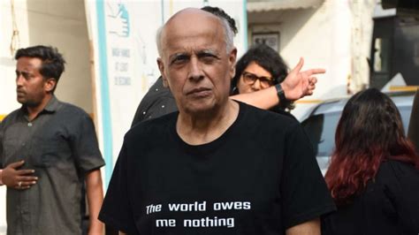 Viral Photos of the Day: Ajay Devgn arrives at Runway 34 trailer launch ...