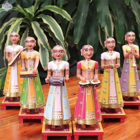Set of 6 Gangaur Dolls with Musical Instrument – Trove Craft India