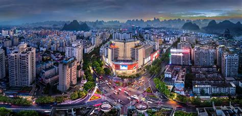 桂林万象城今天开业，“Mall+街区”模式成为商业新地标__凤凰网