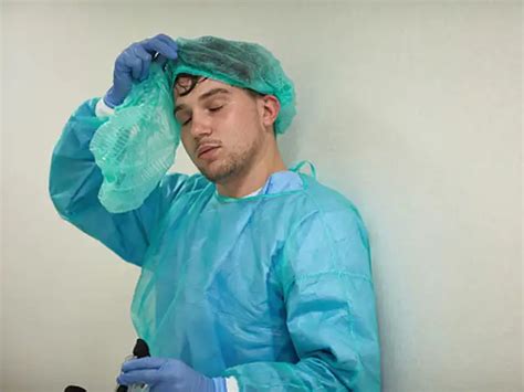 Affecting frontline workers - People who recover from COVID-19 may ...