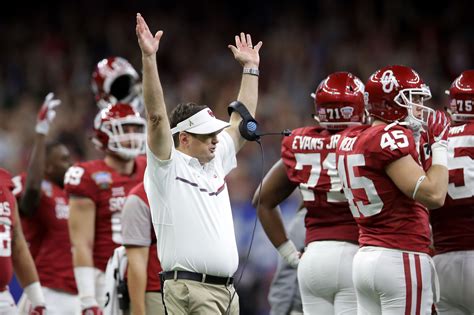 Oklahoma football: Bob Stoops reportedly taking XFL coaching job