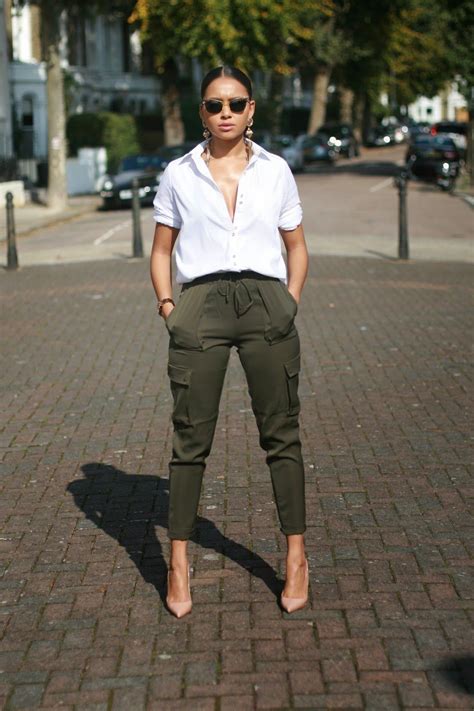THE NEW KHAKI | Jogger pants outfit dressy, Joggers outfit, Green pants ...