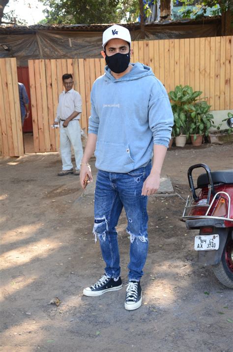 Sunny Singh Wore A Pair Of Original Converse All Star Sneakers That Are ...