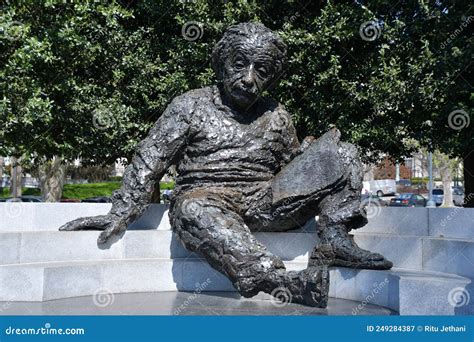 Albert Einstein Memorial at the National Academy of Sciences in ...
