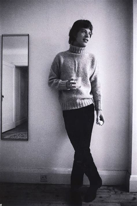 Photos of young Mick Jagger in the 1960s | The Vintage News
