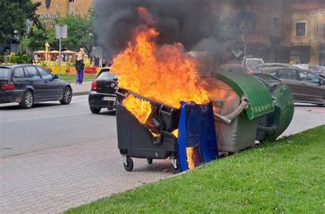 Zapaljen kontejner u centru Kragujevca: Brzom reakcijom sprečena veća ...