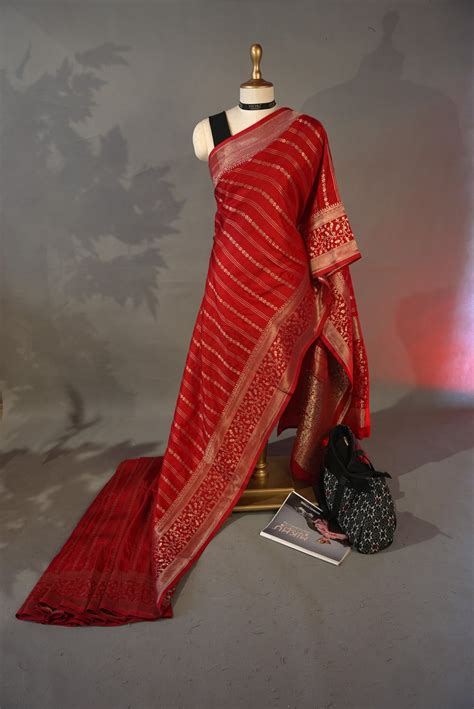 Red Banarasi Saree BS002 – MIKHU