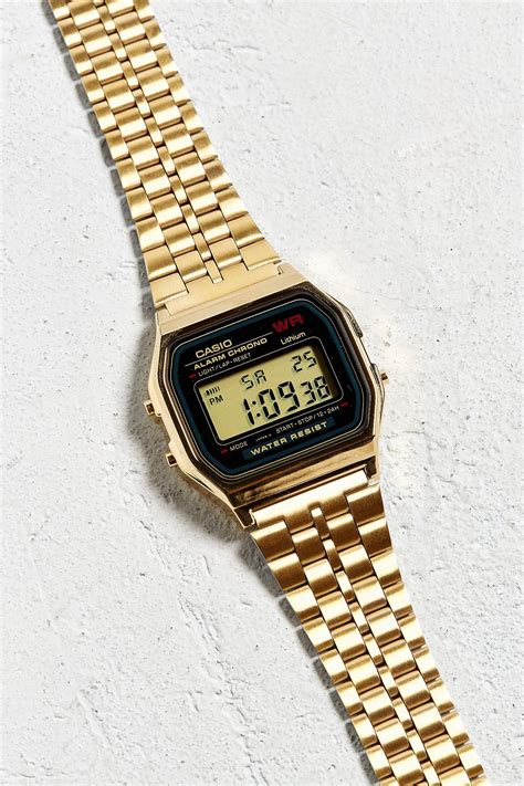 Casio Vintage Black And Gold Digital Watch | Casio vintage watch ...