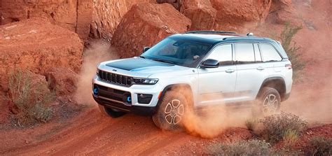 2025 Jeep Grand Cherokee L Overland vs Limited | Alan Jay Chrysler Dodge Jeep Ram of Clewiston