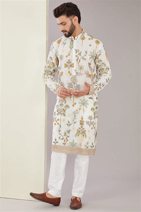 White Floral Embroidered Kurta