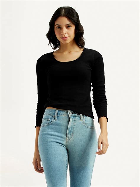 Women's Textured Slim Fit Top – Levis India Store