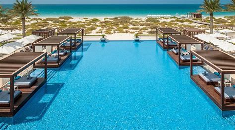 https://uaestories.com/wp-content/uploads/2025/04/saadiyat-beach-club.jpg