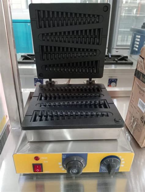 LOLLY STICK WAFFLE MAKER - Lolly Waffle Baker Waffle Stick Maker ...