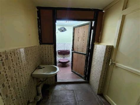 Office Space for Rent in Tharamani Link Road, chennai Ideal for Retail ...